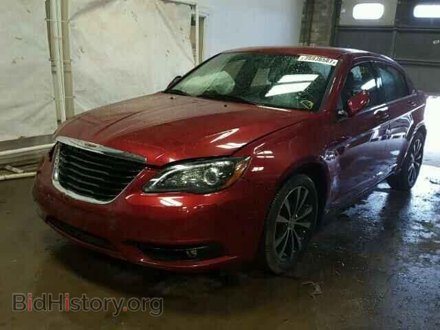 2013 CHRYSLER 200 - VIN: 1C3CCBBG2DN706944 - Фото 2