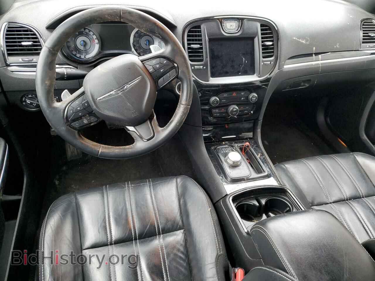 2018 CHRYSLER 300 - VIN: 2C3CCAGG7JH267375 - Photo 8