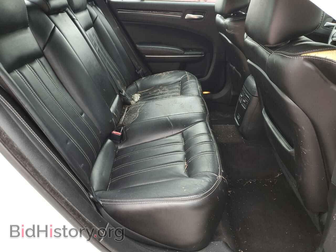 2018 CHRYSLER 300 - VIN: 2C3CCAGG7JH267375 - Photo 10