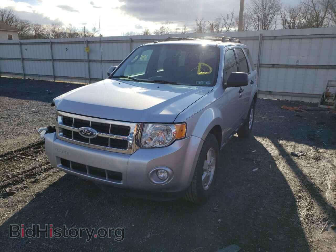 2011 FORD ESCAPE - VIN: 1FMCU9D79BKA36396 - Фото 2