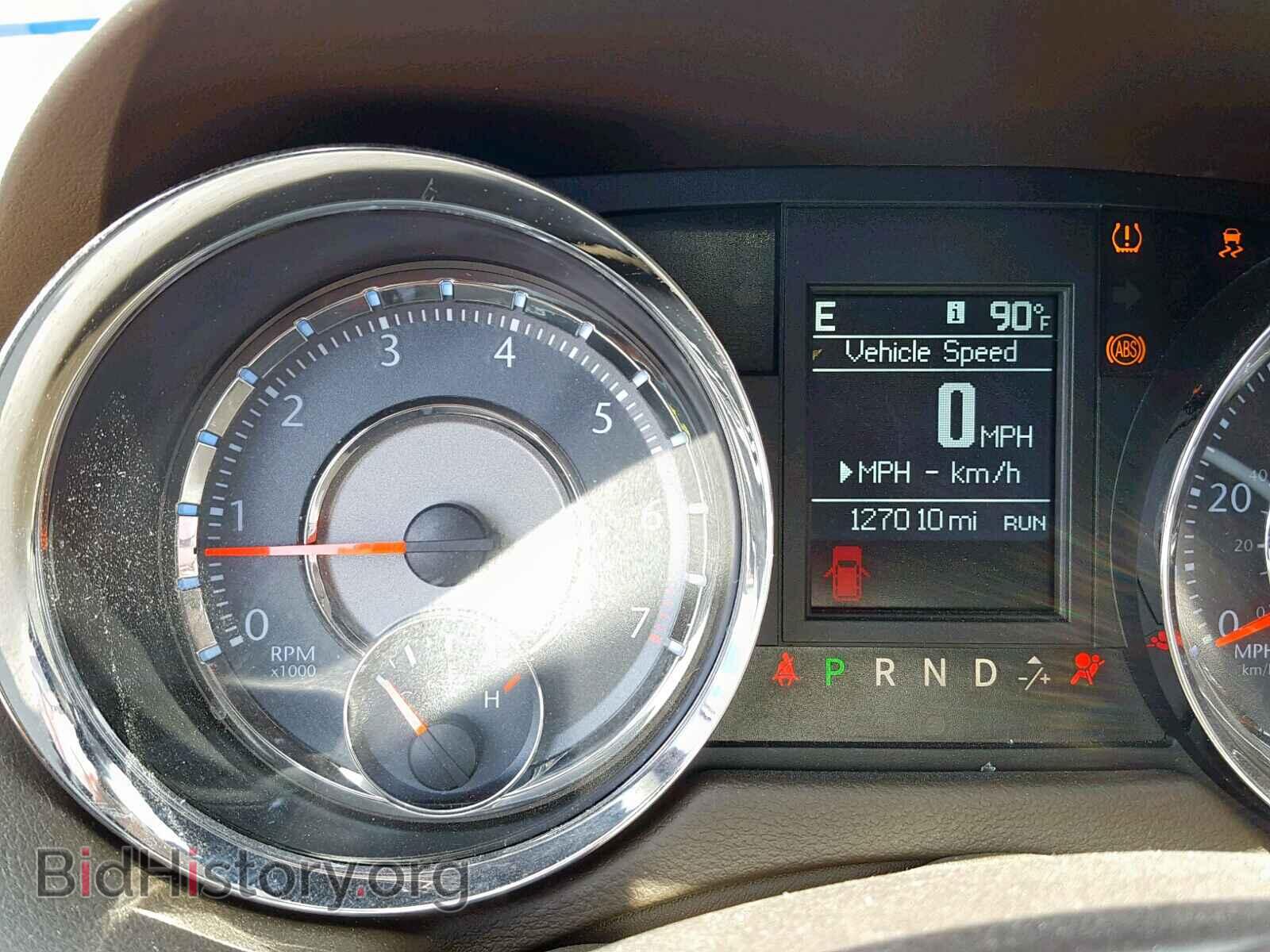 2014 CHRYSLER TOWN & COU - VIN: 2C4RC1BG0ER314484 - Фото 8