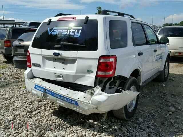 2011 FORD ESCAPE - VIN: 1FMCU0DG2BKB79055 - Фото 4