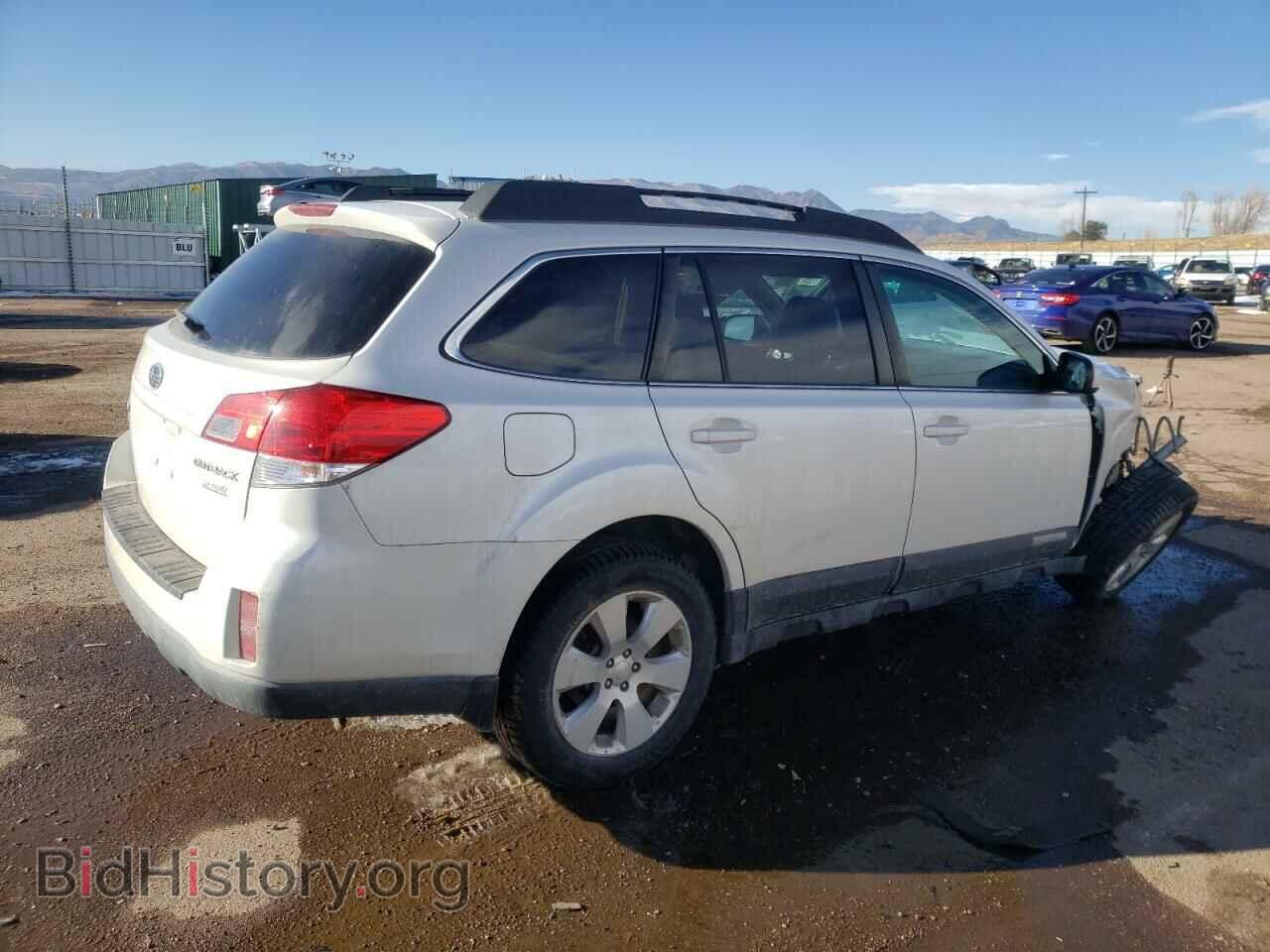 2011 SUBARU OUTBACK - VIN: 4S4BRBGC4B3424076 - Фото 3