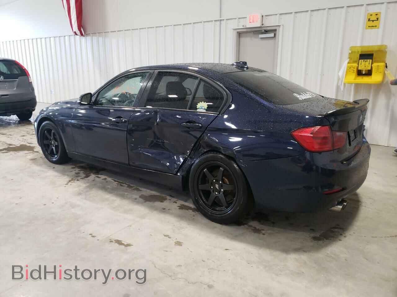 2013 BMW 3 SERIES - VIN: WBA3A5C53DF359566 - Фото 2