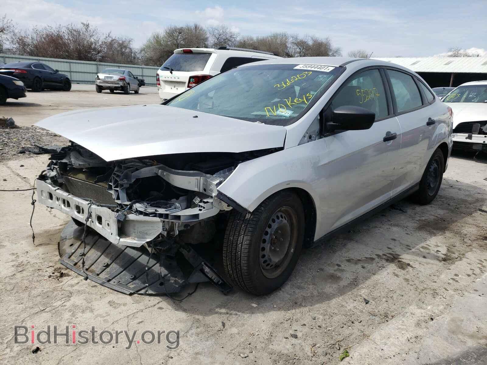 2016 FORD FOCUS - VIN: 1FADP3E21GL366203 - Фото 2