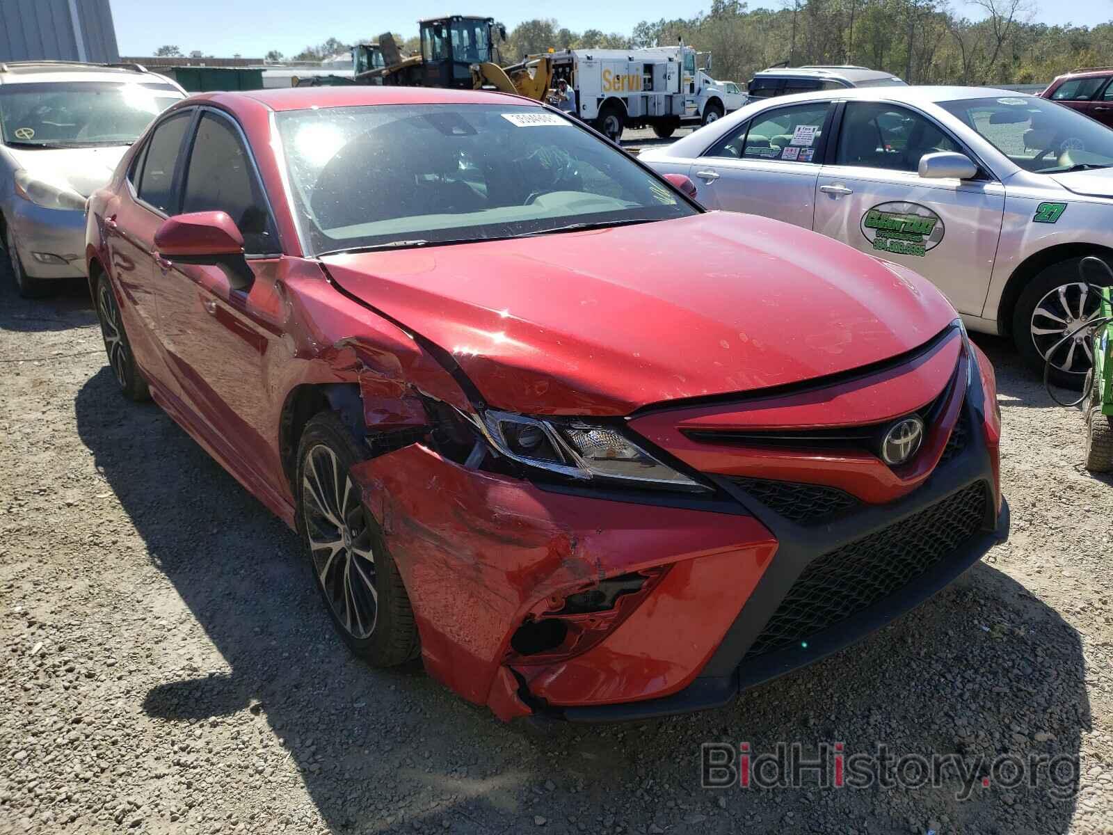 Photo 4T1G11AKXLU336037 - TOYOTA CAMRY 2020