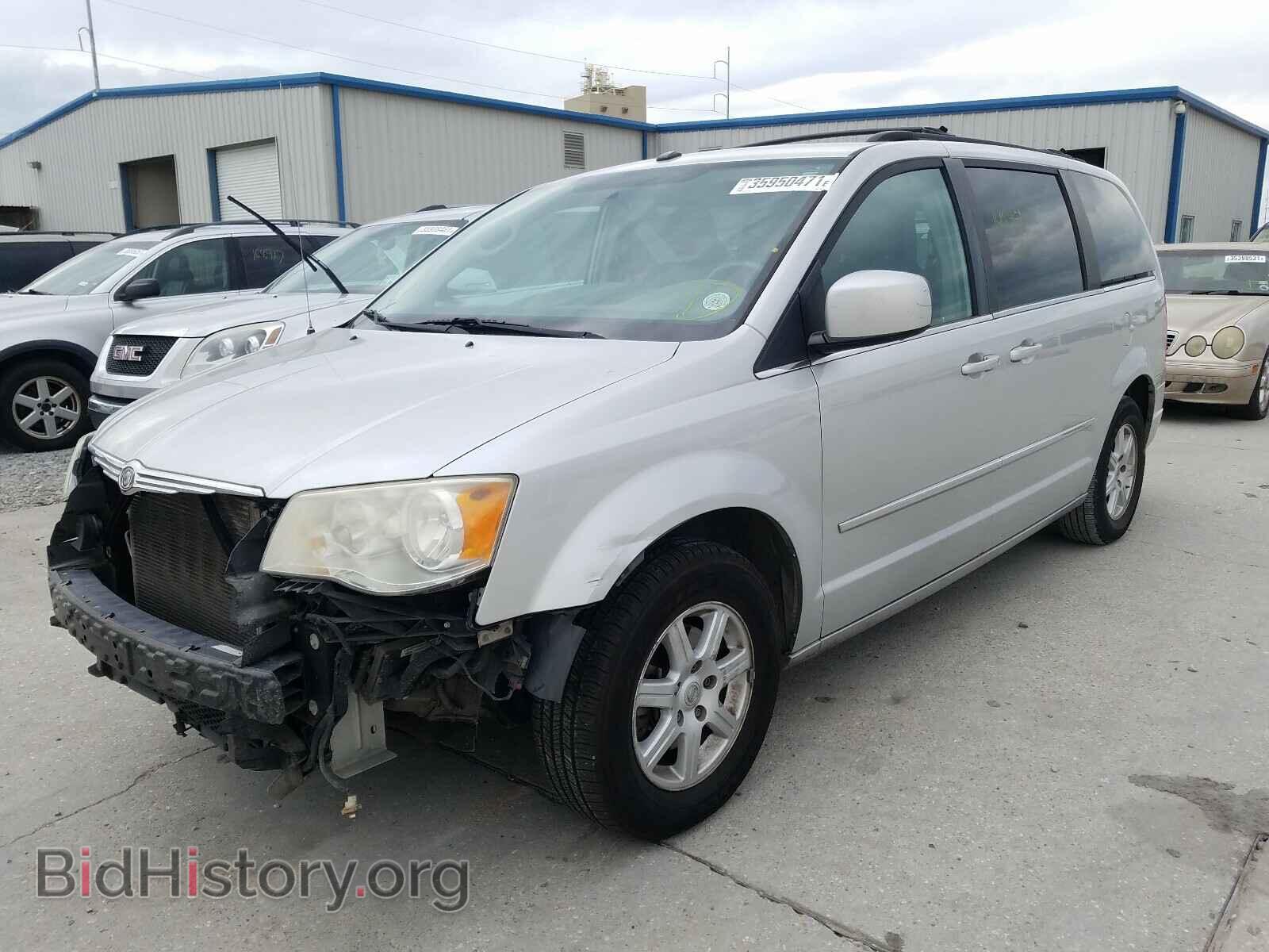 2010 CHRYSLER MINIVAN - VIN: 2A4RR5D11AR120873 - Фото 2
