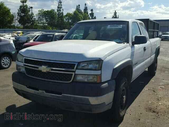 2005 CHEVROLET SILVERADO - VIN: 1GCHC29U65E225707 - Фото 2