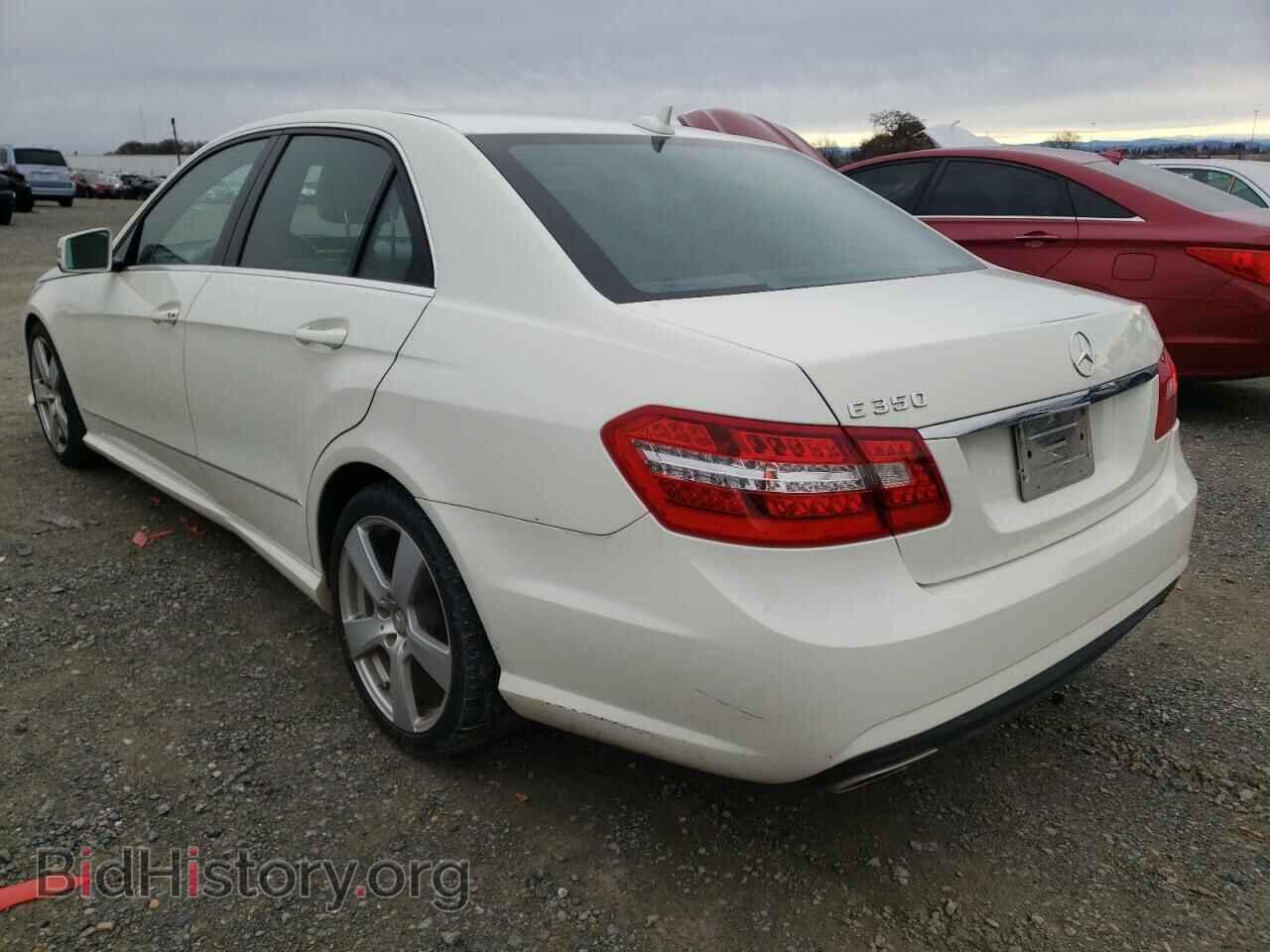 2011 MERCEDES-BENZ E-CLASS - VIN: WDDHF5GB7BA351979 - Фото 2