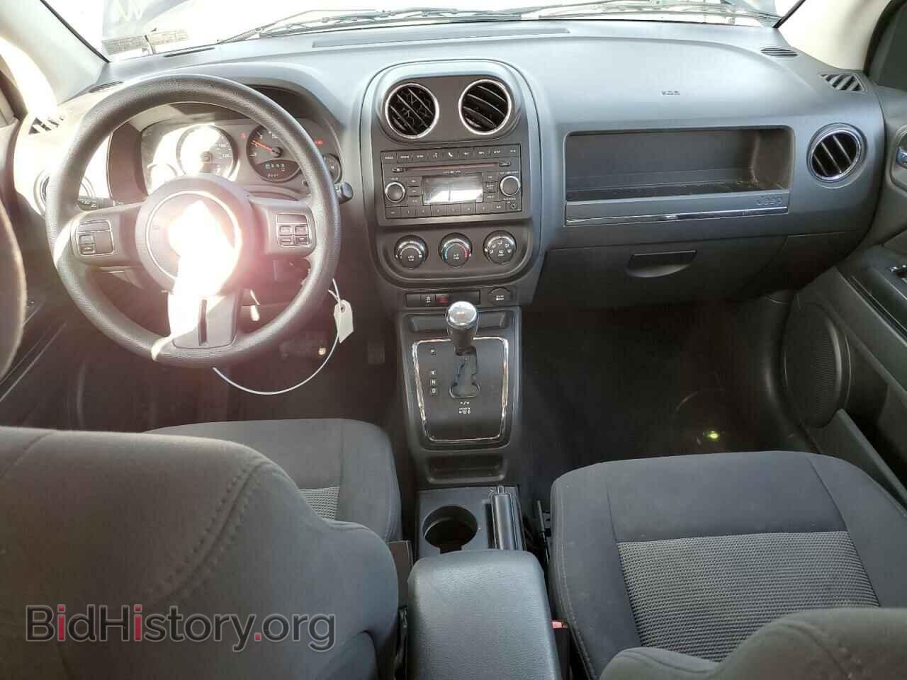 2011 JEEP COMPASS - VIN: 1J4NF1FB4BD180236 - Photo 8