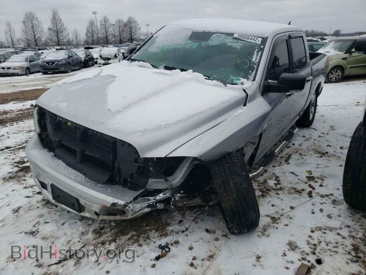 2018 RAM 1500 - VIN: 1C6RR7LT6JS109829 - Фото 2