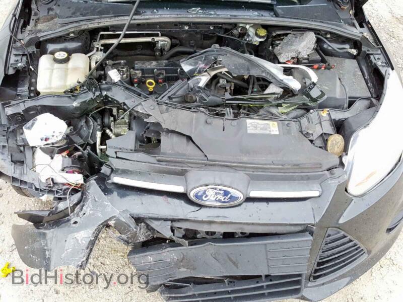 2013 Ford FOCUS (VIN 1FADP3F25DL155855) — фото 7 из 10