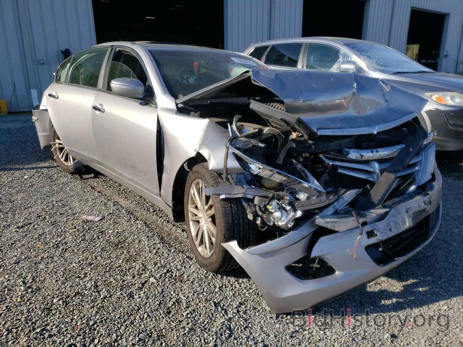 Photo KMHGC4DF6BU132702 - HYUNDAI GENESIS 2011