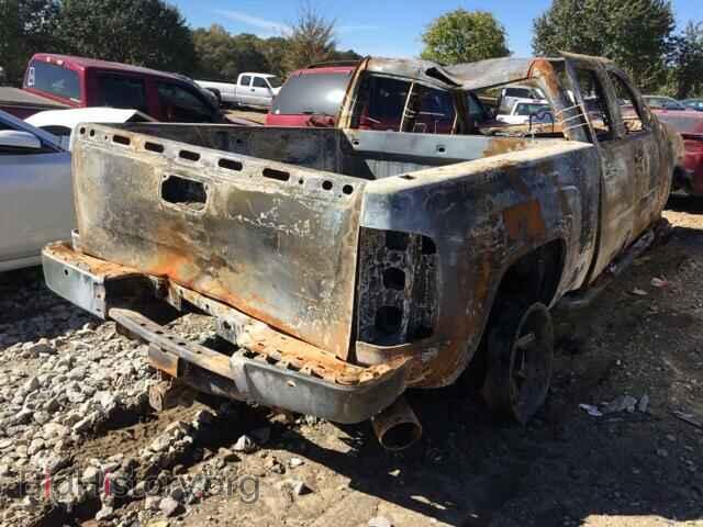 2008 CHEVROLET SILVERADO - VIN: 1GCHK23698F104889 - Photo 4