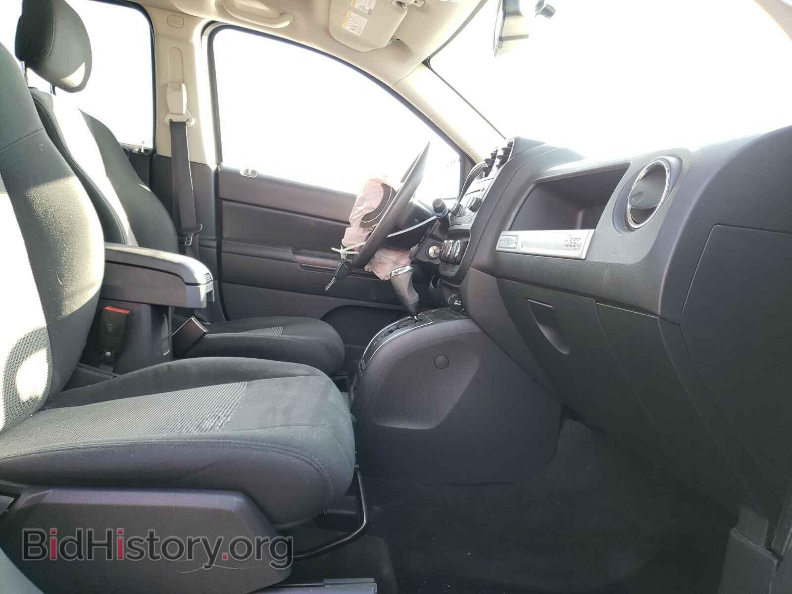 2014 JEEP COMPASS - VIN: 1C4NJDBB2ED688401 - Photo 5