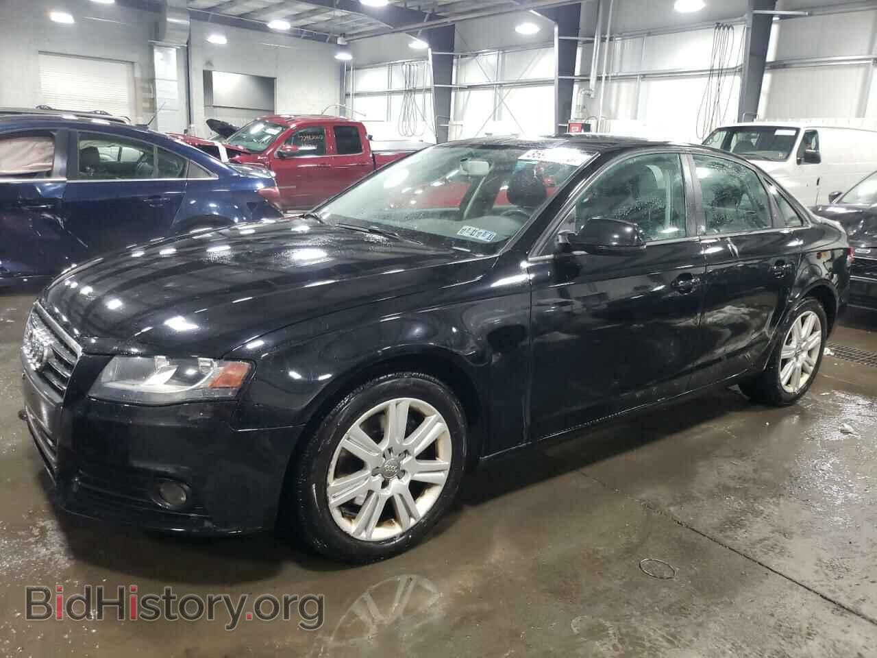 Фотография WAUDFAFL8AN031182 - AUDI A4 2010