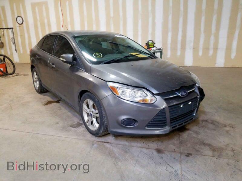 2013 Ford FOCUS Focus SE (VIN 1FADP3F22DL368228) — фото 1 из 10, Copart, повреждение: передняя часть