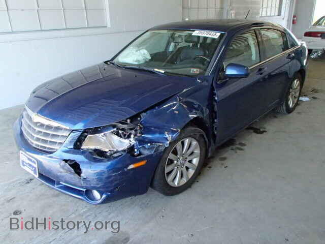 2010 CHRYSLER SEBRING - VIN: 1C3CC5FBXAN110637 - Фото 2