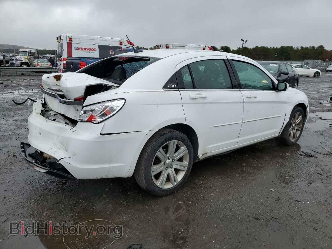2011 CHRYSLER 200 - VIN: 1C3BC4FB4BN552384 - Фото 3