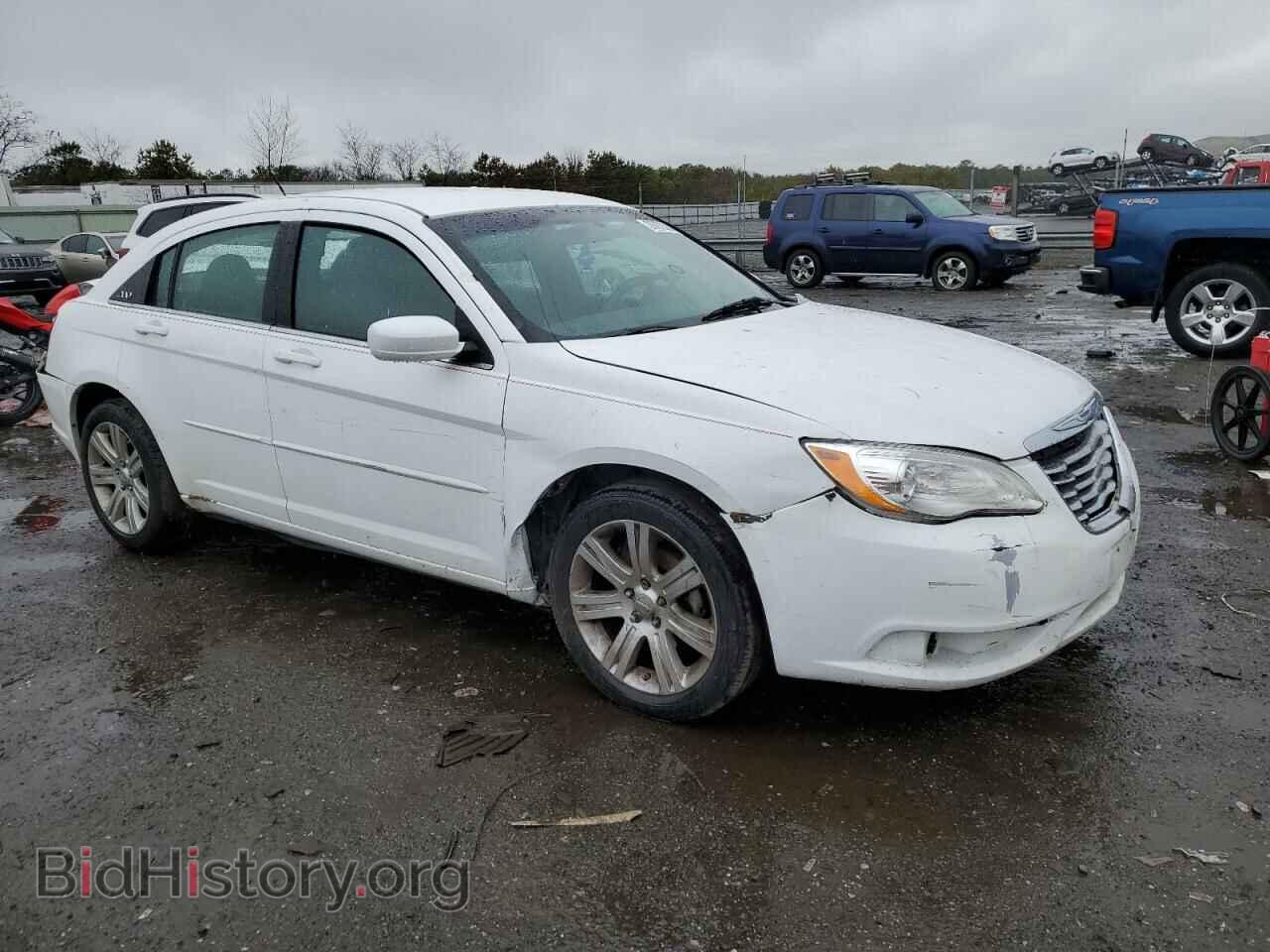 2011 CHRYSLER 200 - VIN: 1C3BC4FB4BN552384 - Фото 4