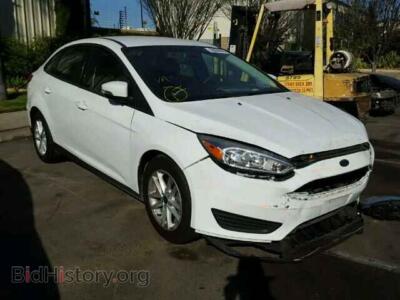 2015 Ford FOCUS Focus SE, white — VIN 1FADP3F23FL204120, Copart
