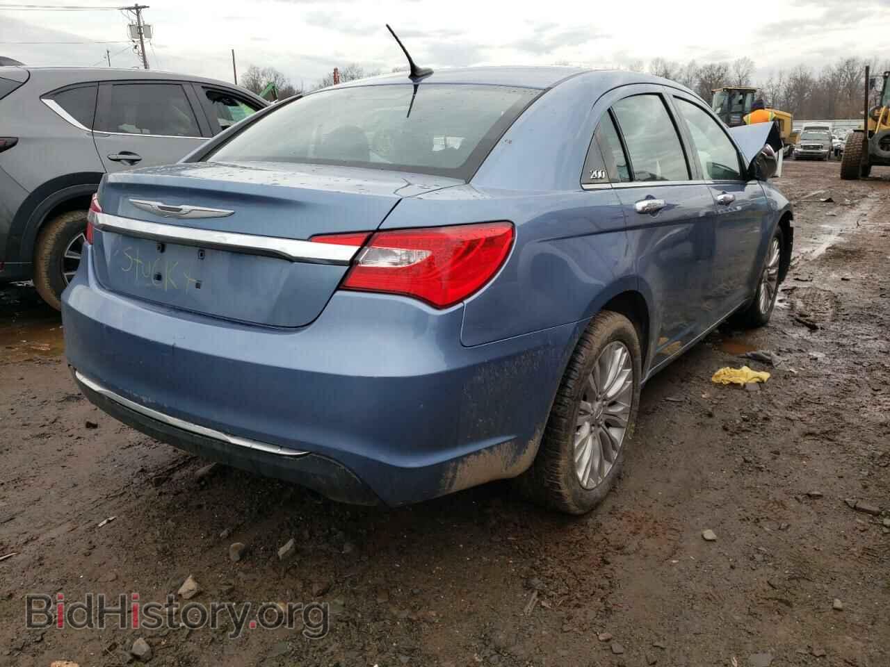 2011 CHRYSLER 200 - VIN: 1C3BC2FB0BN582776 - Фото 4