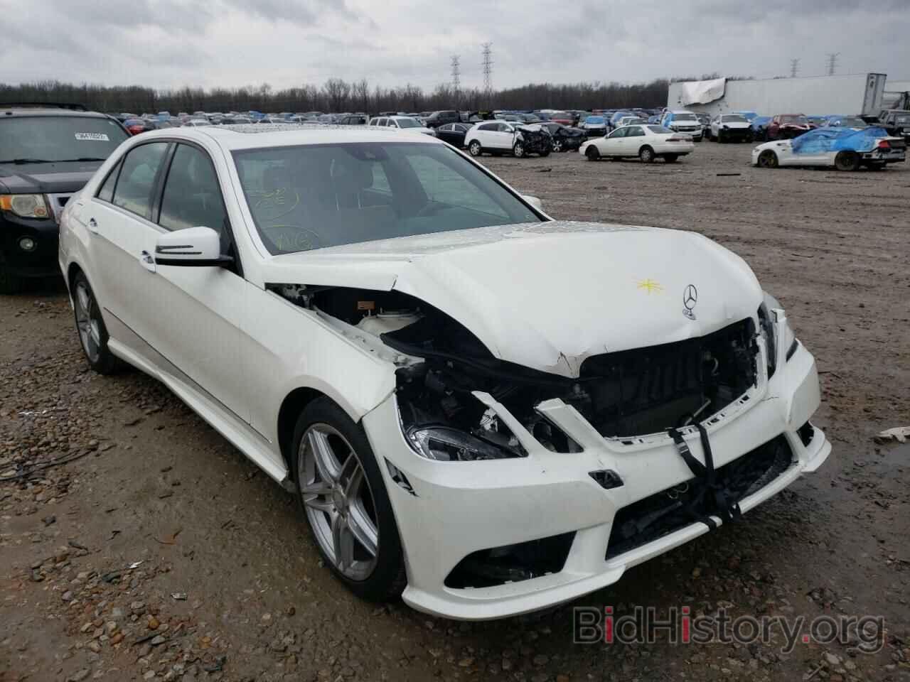 Photo WDDHF5KB8DA768778 - MERCEDES-BENZ E-CLASS 2013