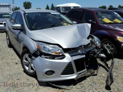 2014 Ford FOCUS FOCUS SE, серебристый — VIN 1FADP3F28EL139280, Copart