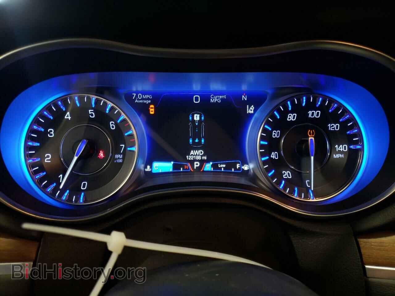 2015 CHRYSLER 300 - VIN: 2C3CCASG9FH833518 - Фото 9