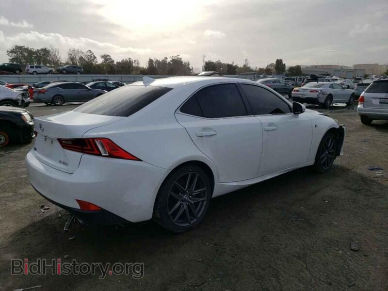2015 Lexus IS (VIN JTHBE1D21F5021607) — фото 3 из 12