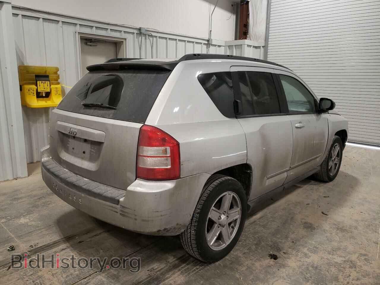 2010 JEEP COMPASS - VIN: 1J4NT4FB0AD521608 - Photo 4
