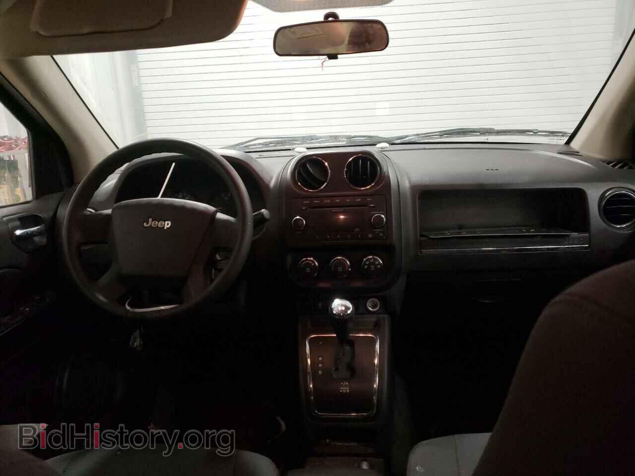 2010 JEEP COMPASS - VIN: 1J4NT4FB0AD521608 - Photo 9