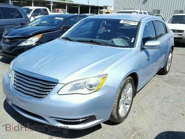 2013 CHRYSLER 200 - VIN: 1C3CCBAB1DN647696 - Фото 2