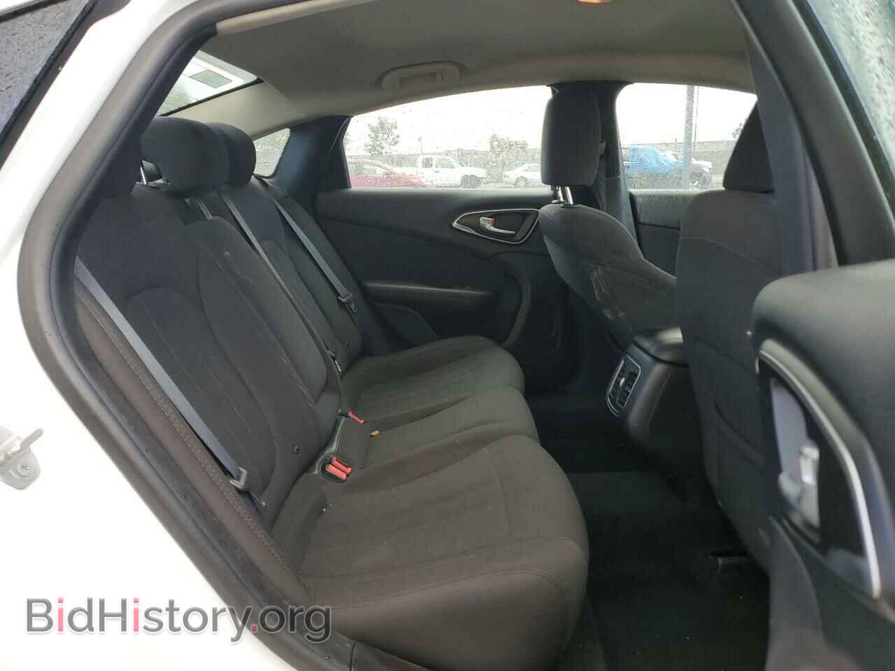2016 CHRYSLER 200 - VIN: 1C3CCCABXGN131086 - Фото 10
