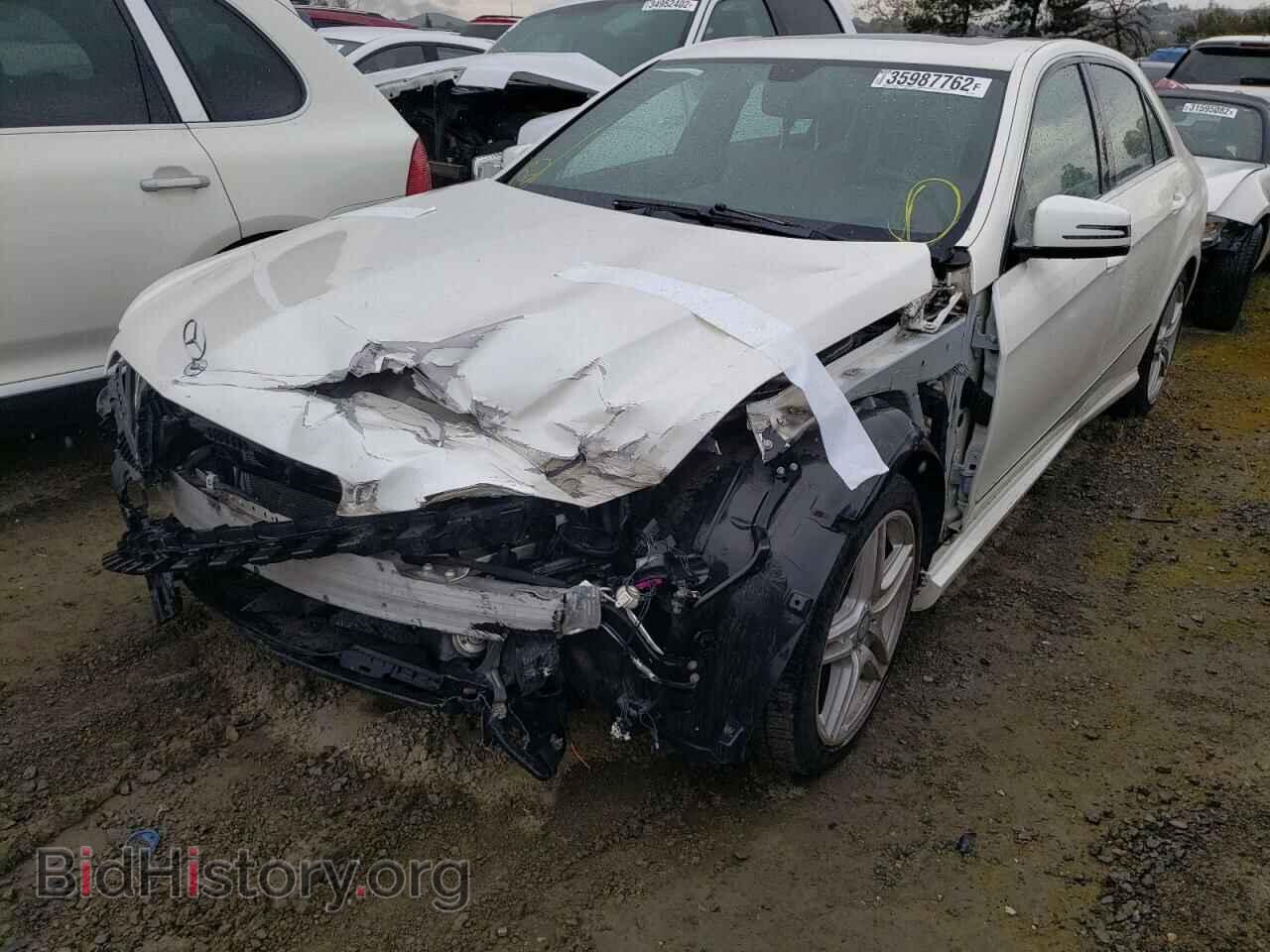 2011 MERCEDES-BENZ E-CLASS - VIN: WDDHF5GBXBA449257 - Фото 2