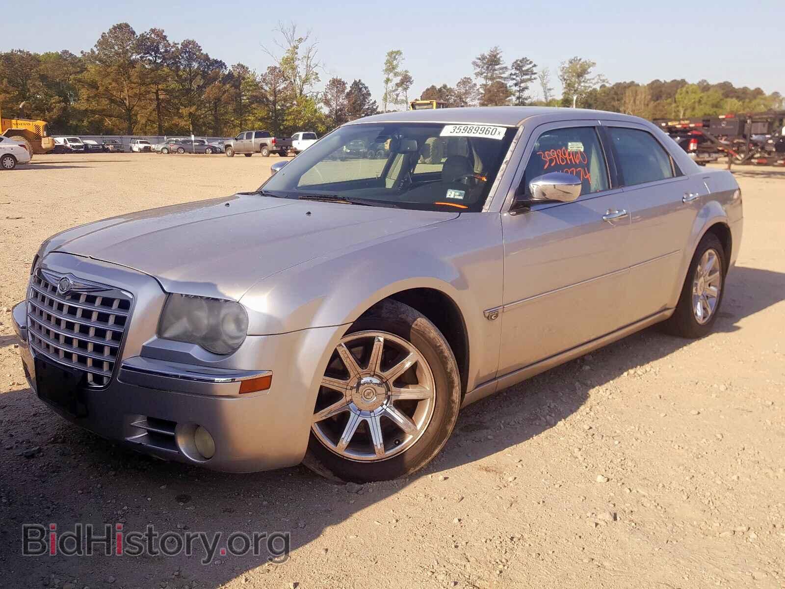2006 CHRYSLER 300 - VIN: 2C3KA63H66H497025 - Фото 2