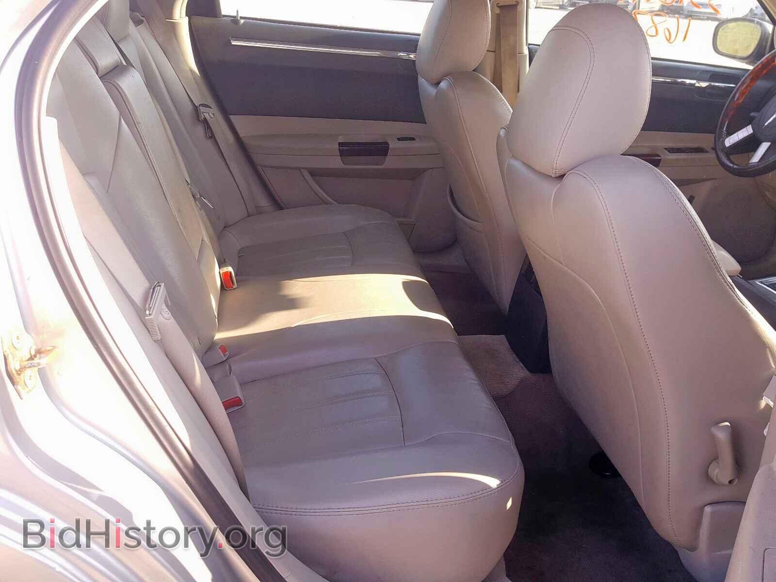 2006 CHRYSLER 300 - VIN: 2C3KA63H66H497025 - Фото 6