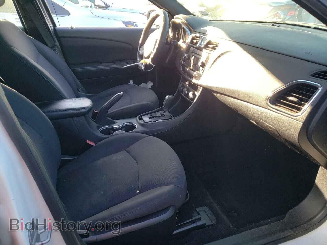 2013 CHRYSLER 200 - VIN: 1C3CCBBB7DN672570 - Фото 5