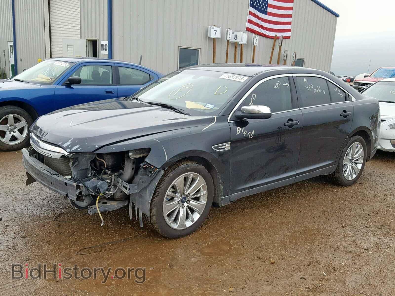 2011 FORD TAURUS - VIN: 1FAHP2FW6BG155674 - Фото 2