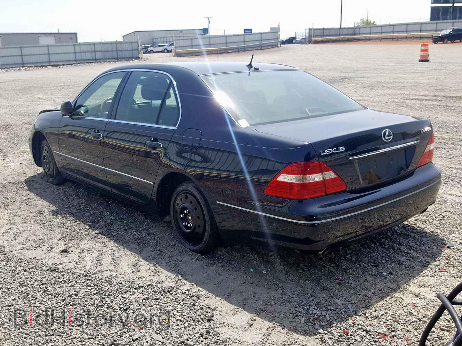 2005 LEXUS LS430 - VIN: JTHBN36F455002740 - Фото 3