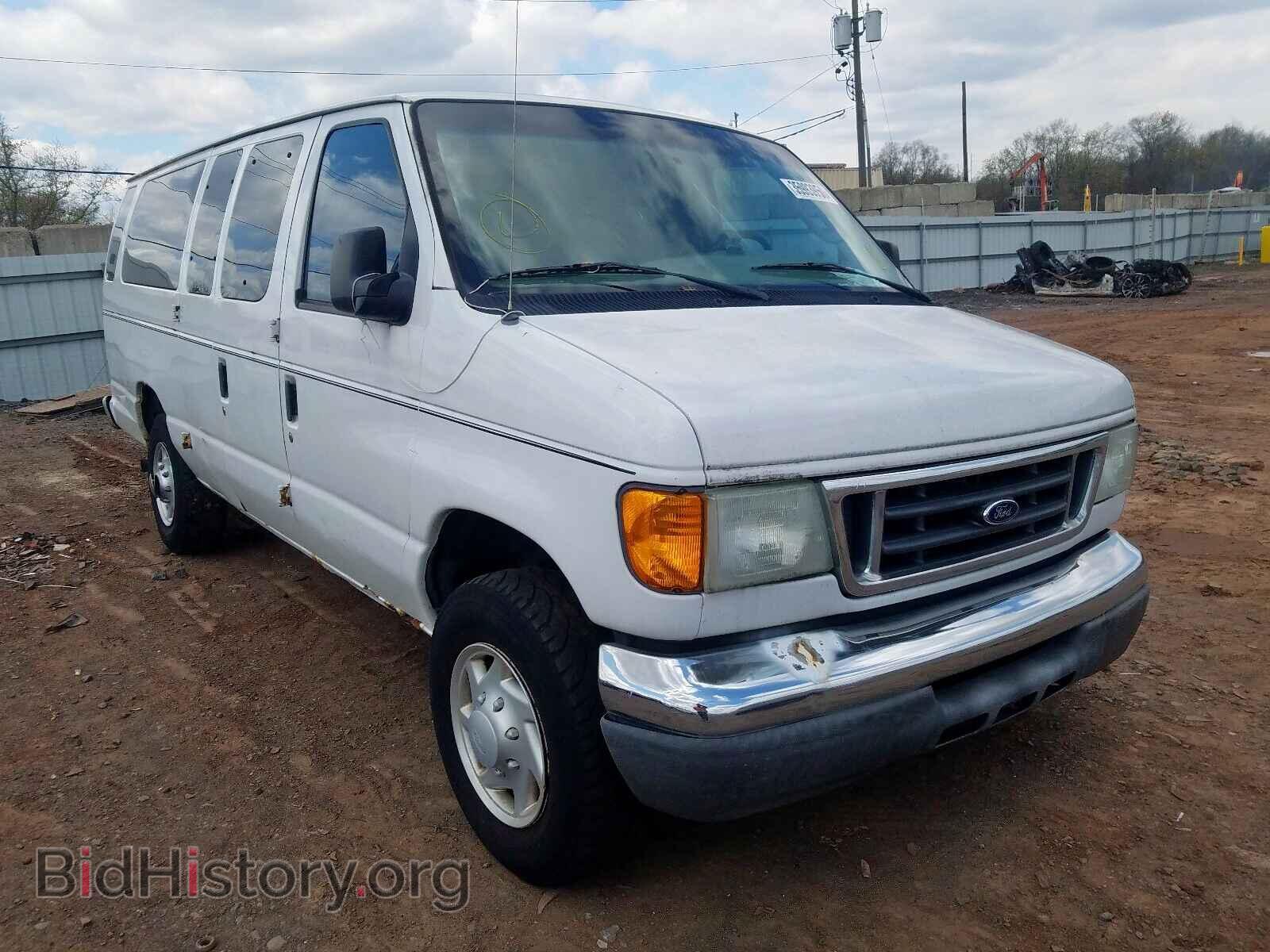 Photo 1FBSS31L54HB16626 - FORD ECONOLINE 2004