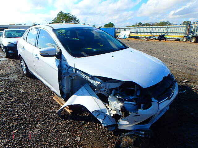 Photo 1FAHP3H29CL362973 - FORD FOCUS 2012