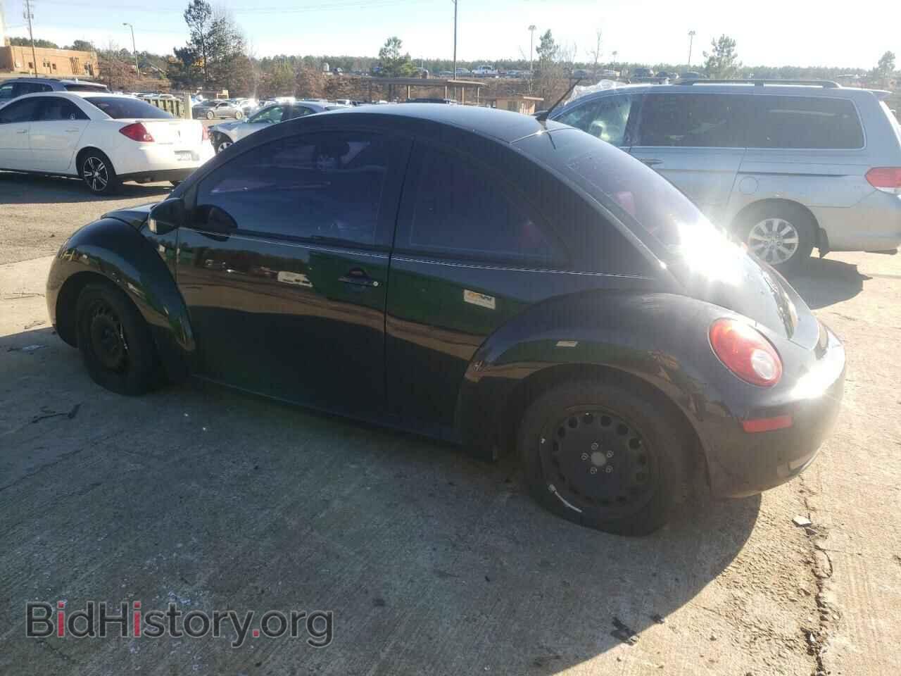 2010 VOLKSWAGEN BEETLE - VIN: 3VWPW3AG1AM018559 - Фото 2