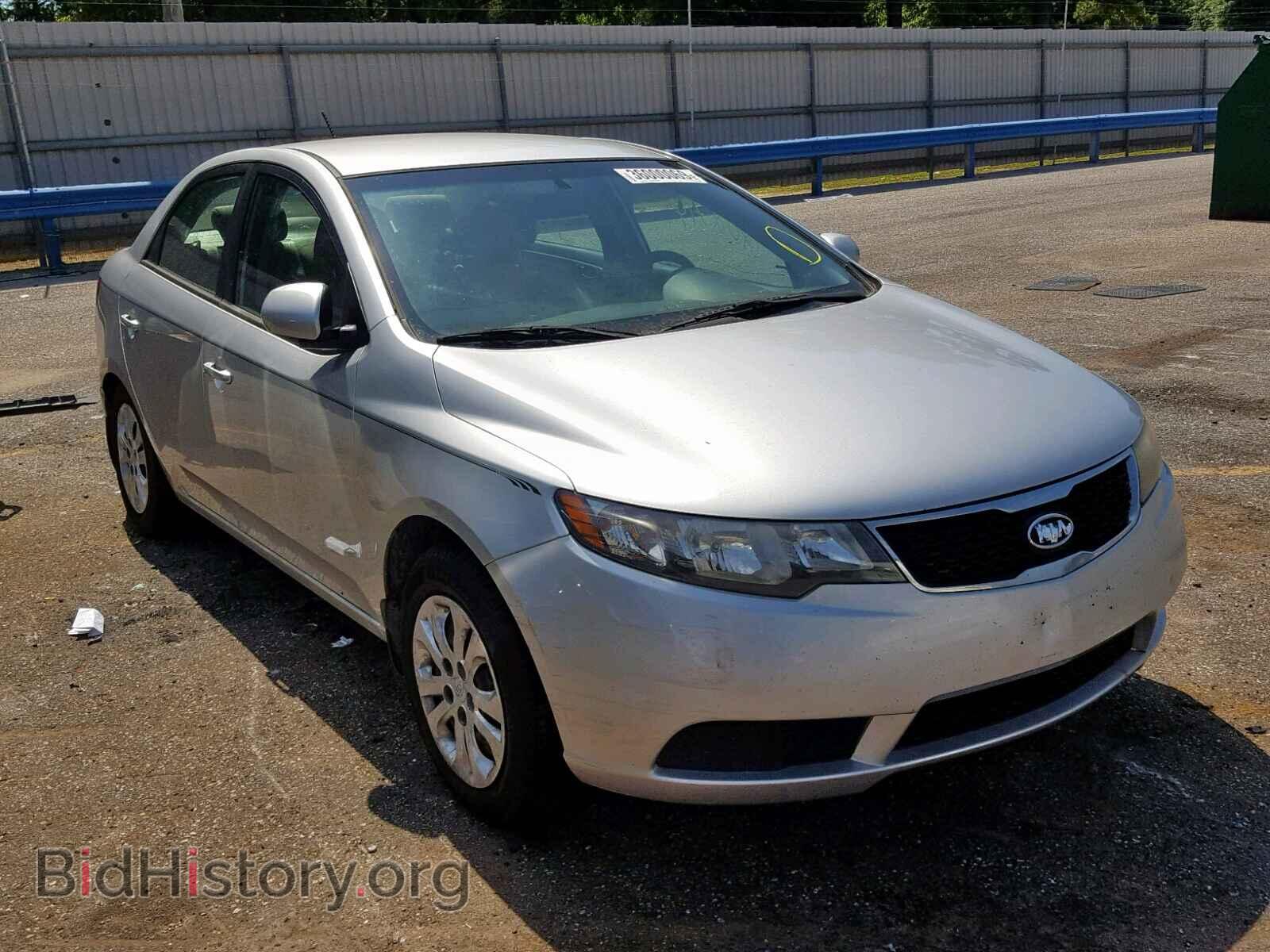 Фотография KNAFT4A23B5390930 - KIA FORTE LX 2011