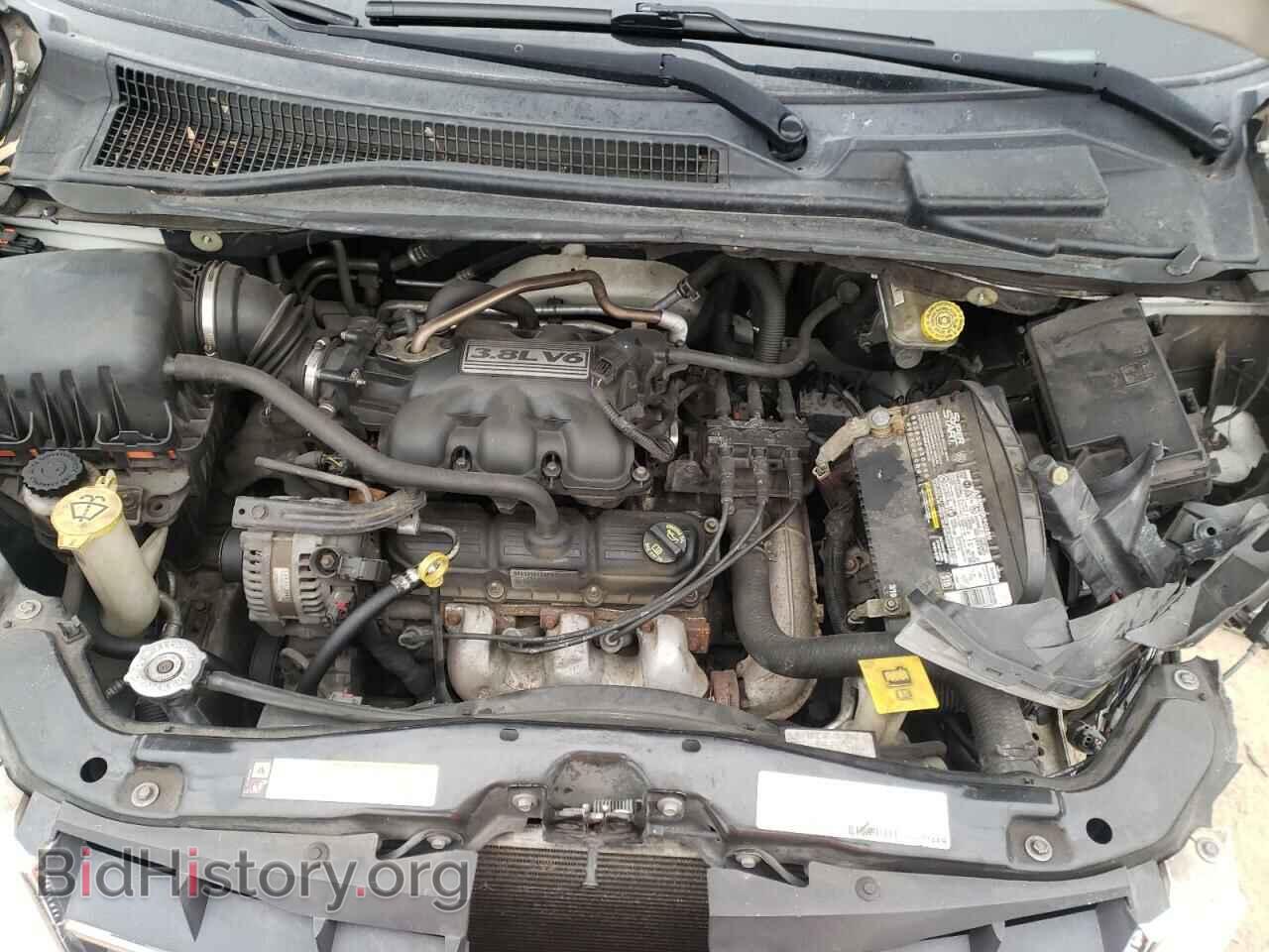 2008 CHRYSLER MINIVAN - VIN: 2A8HR54P98R711154 - Фото 7