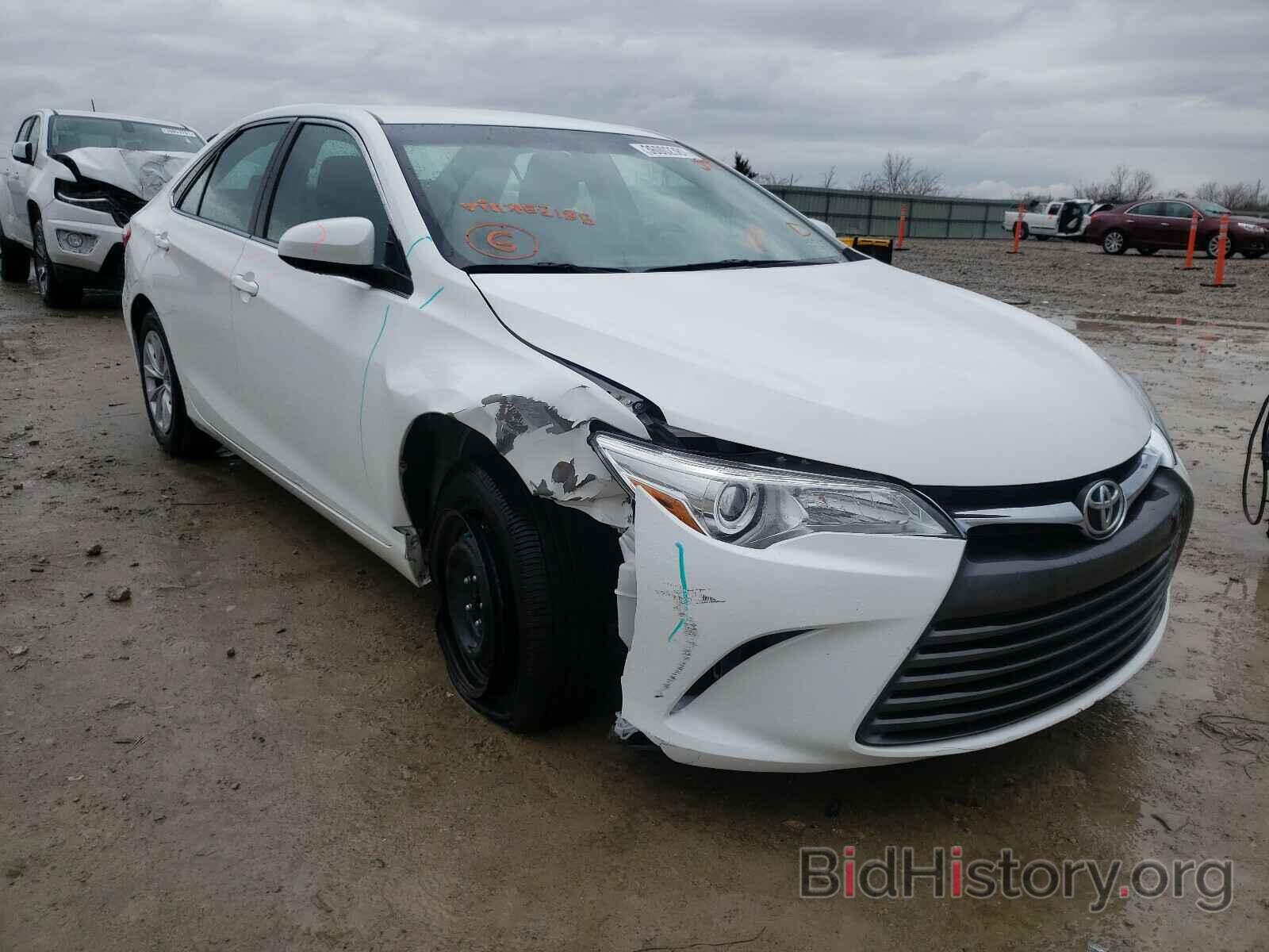 Photo 4T4BF1FK4FR452185 - TOYOTA CAMRY 2015
