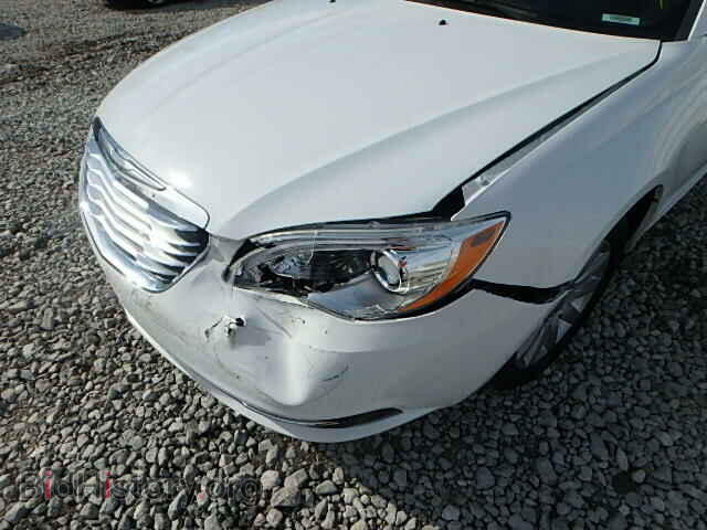 2012 CHRYSLER 200 - VIN: 1C3CCBBB0CN114722 - Фото 9