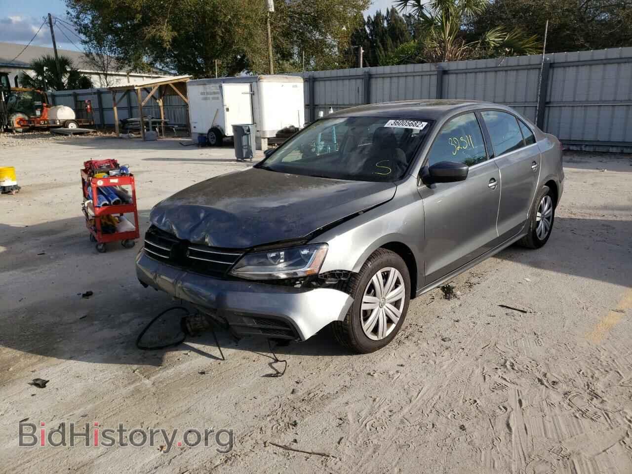 2017 VOLKSWAGEN JETTA - VIN: 3VW2B7AJ9HM329921 - Photo 2