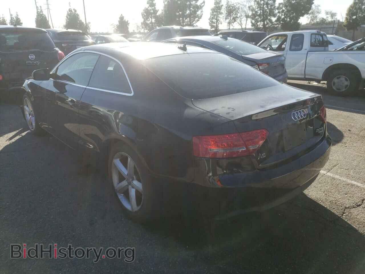 2011 AUDI A5 - VIN: WAULFAFR1BA073833 - Фото 2