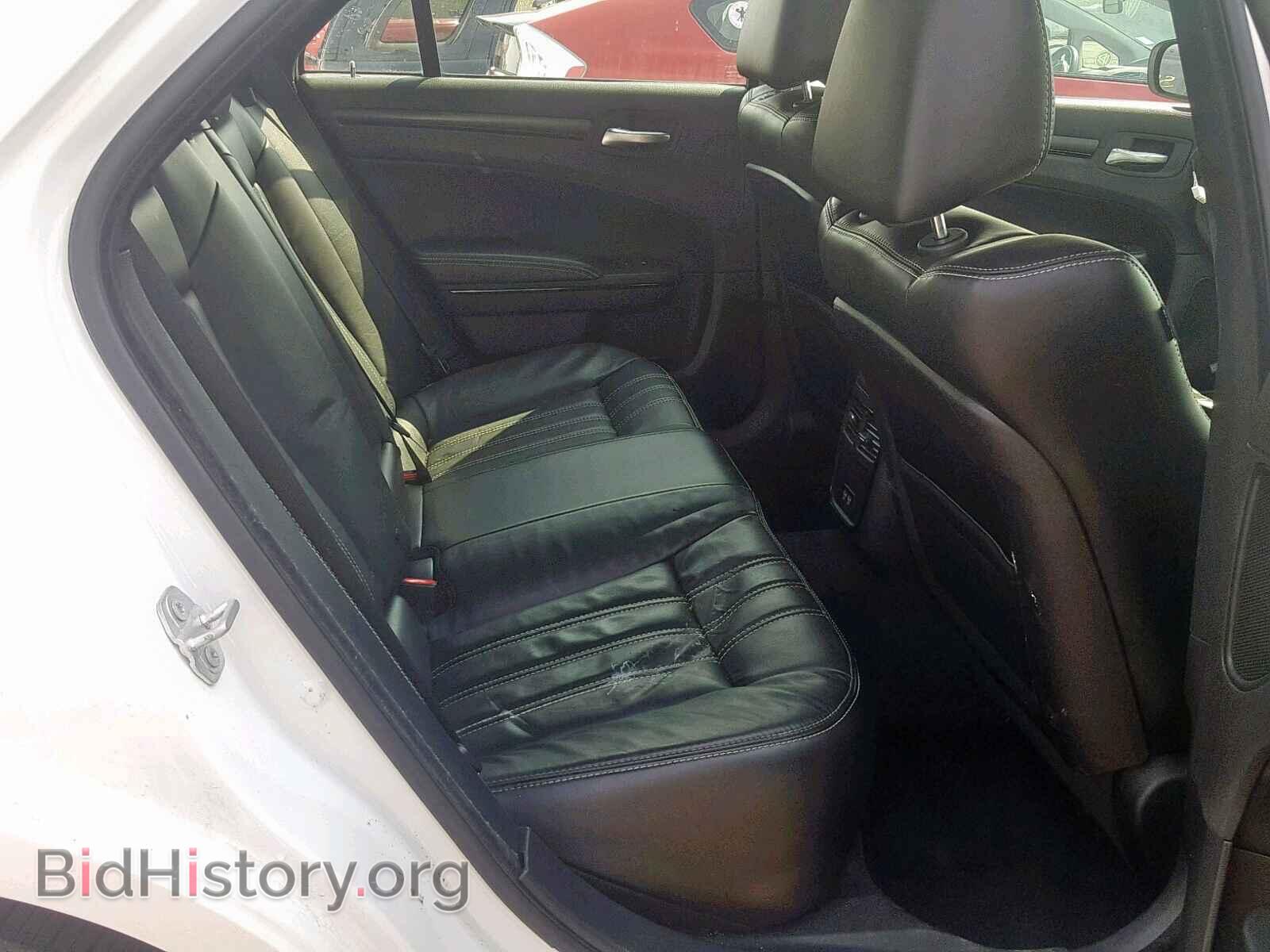 2016 CHRYSLER 300 - VIN: 2C3CCAGG8GH261948 - Фото 6